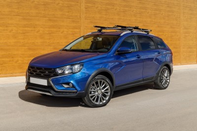 Решетка радиатора NFINITI LUX  на LADA VESTA, SW СROSS 